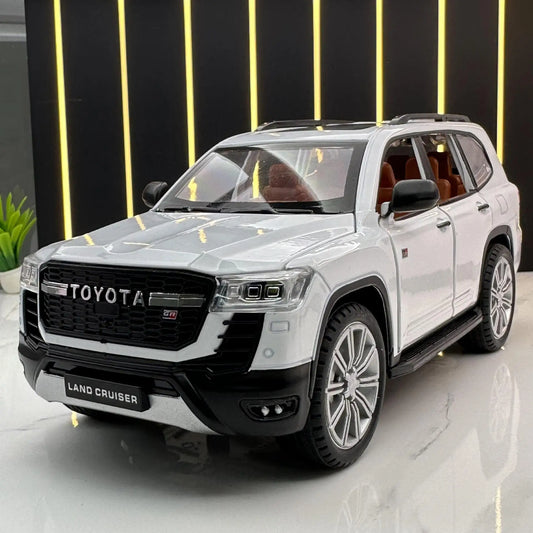 1:24 Scale Toyota Landcruiser LC300 Diecast 4WD