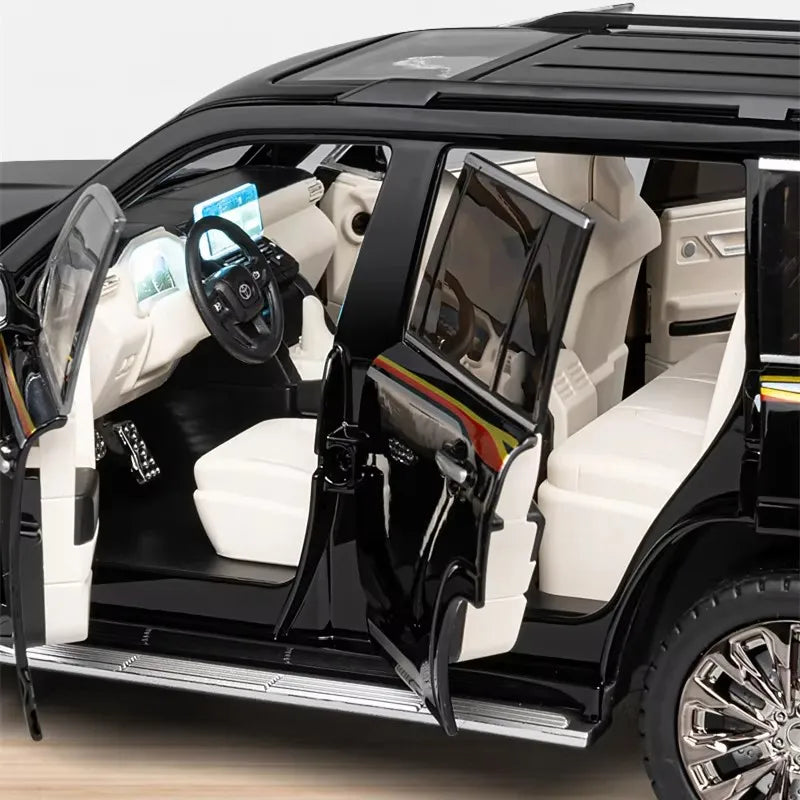 1:18 Scale Toyota Land Cruiser LC300 Diecast 4WD