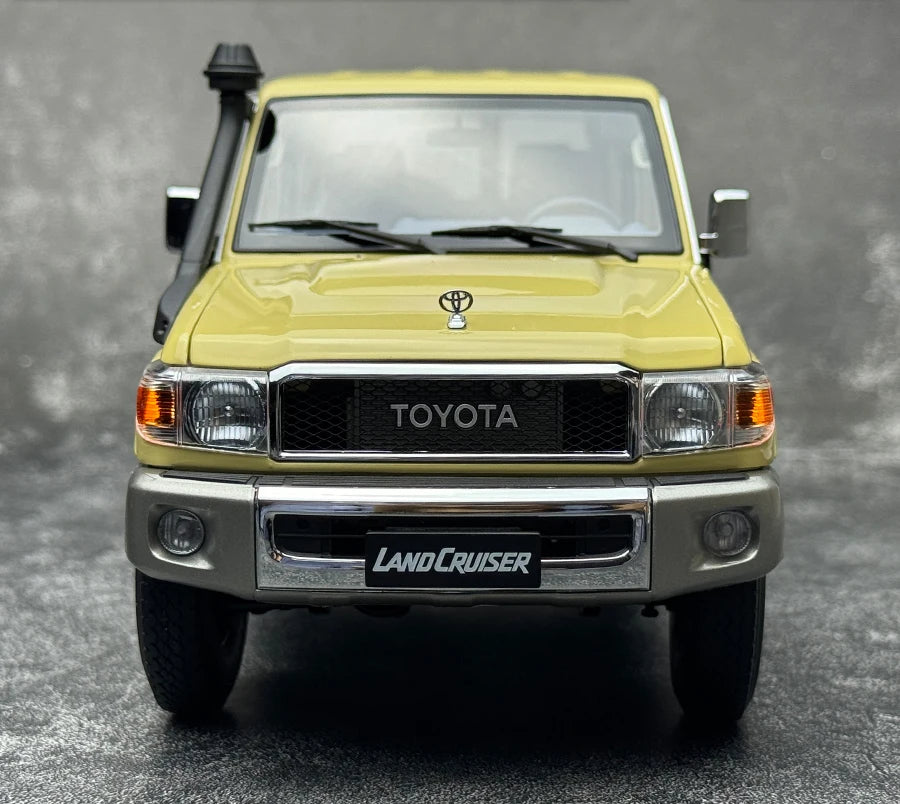1:18 Scale Land Cruiser 76 Diecast 4WD