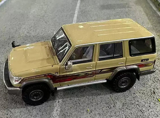 1:64 Scale Toyota Landcruiser 78 Diecast 4WD